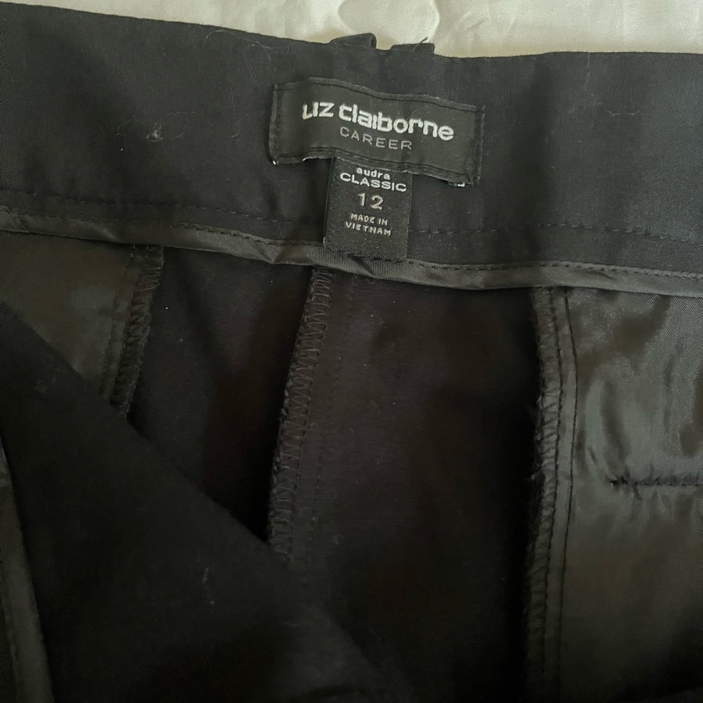 NWT Liz Claiborne slim leg work pants! - Picture 5 of 5